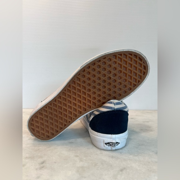 LIKE NEW VANS OLD SKOOL - Picture 4 of 4